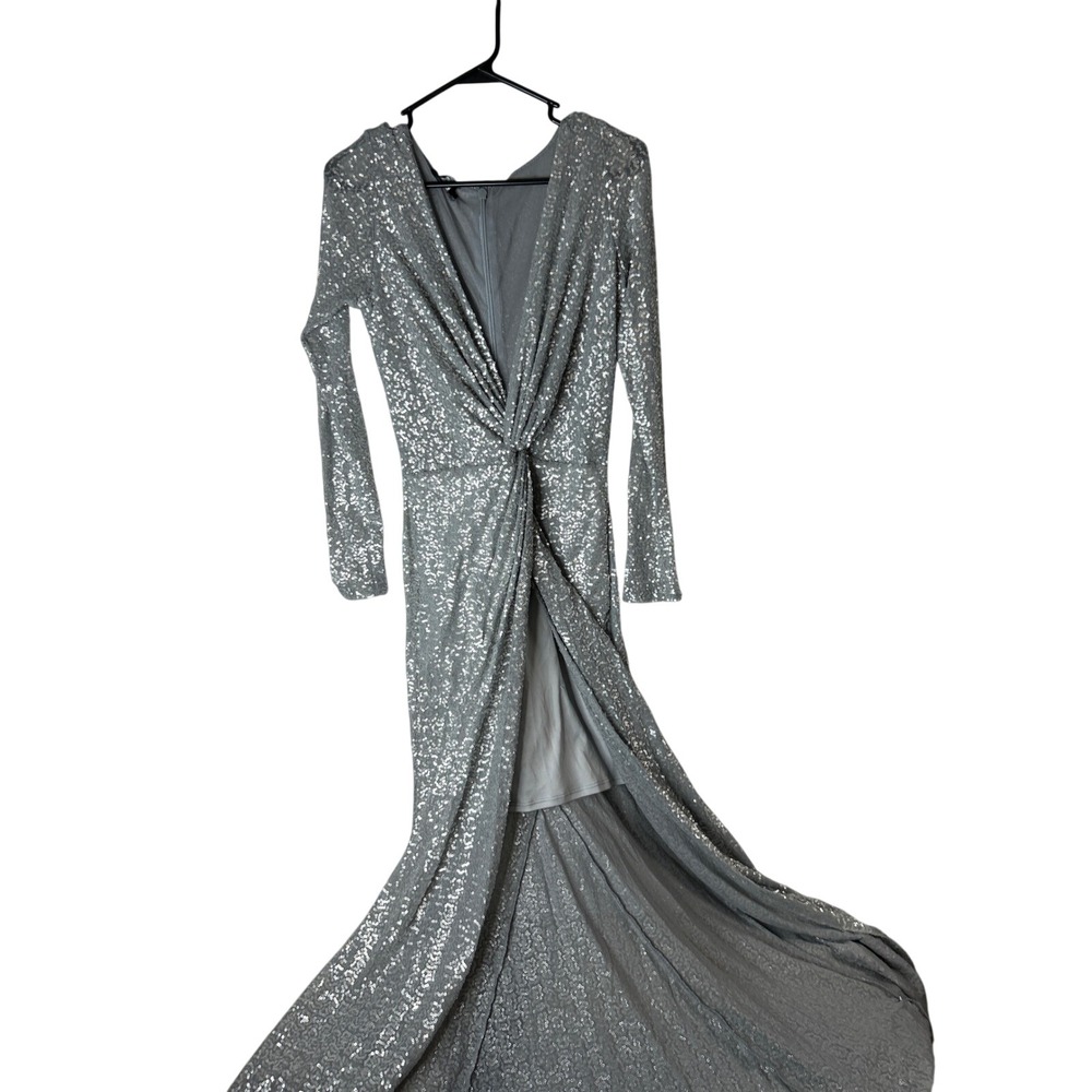 Gorgeous! Bebe Silver Sequin Long Sleeve Gown V-Neck Formal Dress Small